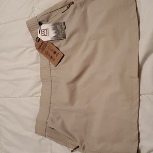 NWT Women’s Avalanche Travel Outdoor Skort Skirt over shorts XL